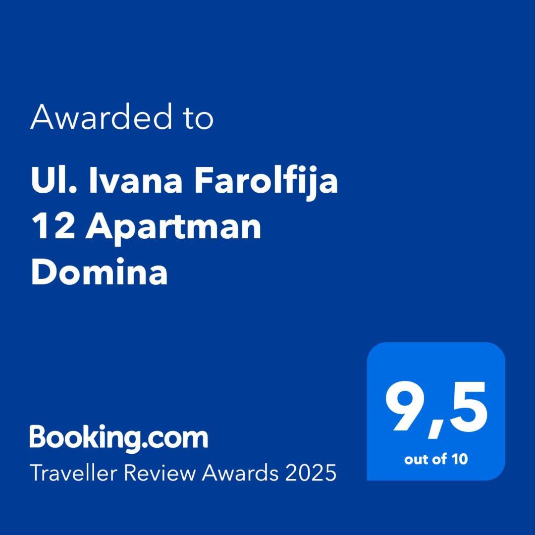 Apartment Domina Vis Bagian luar foto